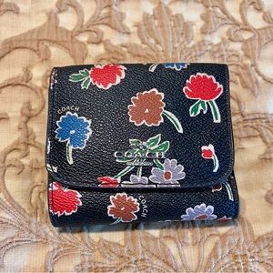 Coach Floral Print Wallet Great Used Condition